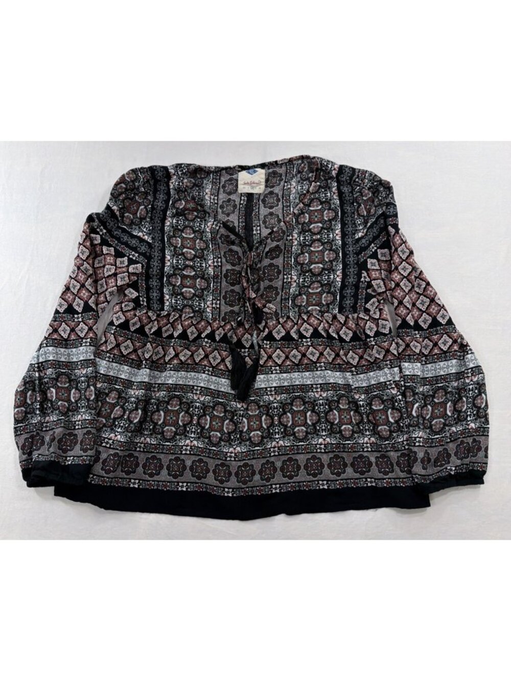 Womens Medium Black Wild Blue Sadie Robertson Long Sleeve Geometric Tasseled Top